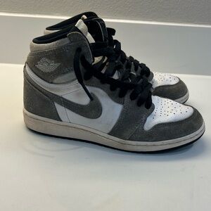 Nike Air Jordan 1 Mid SE Gray and White Sneakers Size 4.5Y